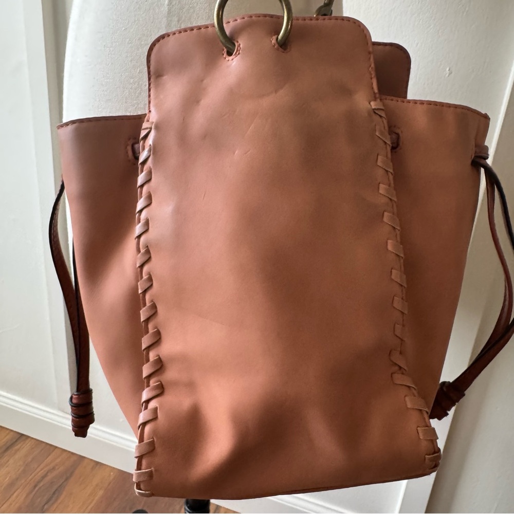 Universal Thread Brown Faux Leather‎ Bucket Crossbody Purse - Picture 2 of 7